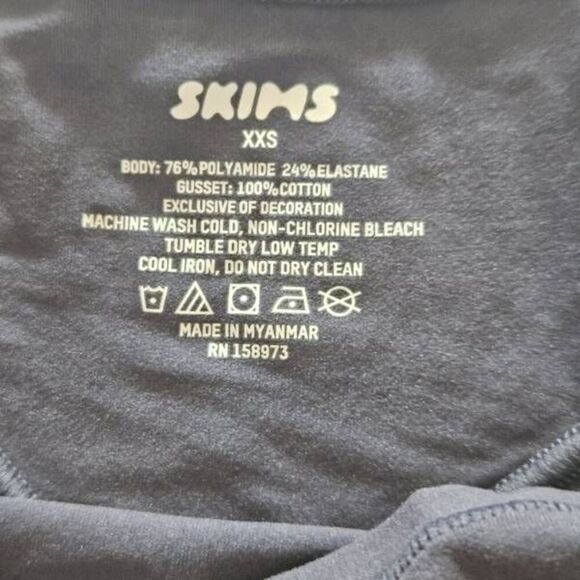 SKIMS BIKINI  PANTY NWT - Picture 7 of 7